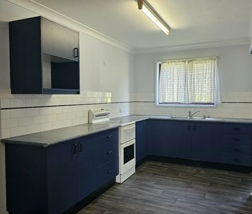 2 Bedroom Downstairs Flat - Photo 4