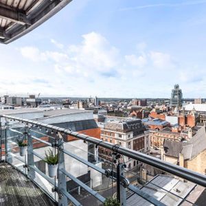 Premium - 2 Bed Apartment - 8th Floor - £2000 per month - Photo 2