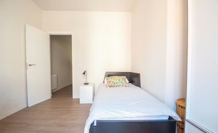 Calle de Santa Feliciana, Madrid, Community of Madrid 28010 - Photo 4