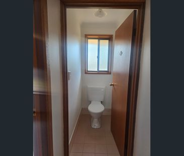 IMMACULATE 2BR HOMETTE WITH LOCK UP GARAGE UNDER MAIN ROOF - Photo 6