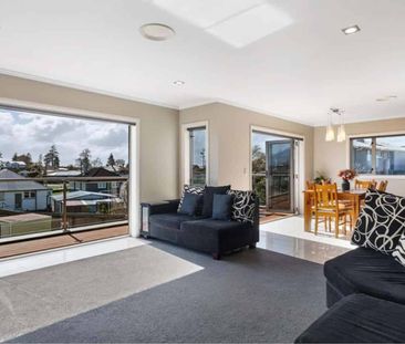 64a Rutherford Street - Photo 2