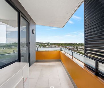 Spacious Apartment in the Heart Of Campbelltown - Photo 5