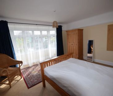 To Rent Lawford Road, Moordown, Bournemouth, BH9 £1,150 pcm Tenancy... - Photo 3