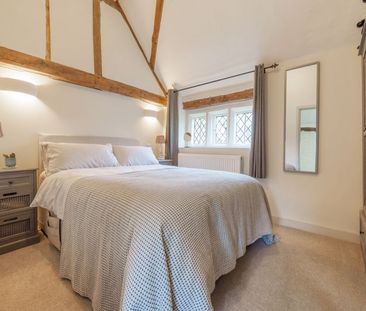 Wyatts Close, Godalming, Surrey, GU7 - Photo 3