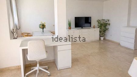 Alquiler de piso en Calle Nueva Atalaya - Photo 3