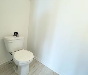 For Lease - 4320 EBENEZER Road Unit# 6, Brampton, Ontario - Photo 4