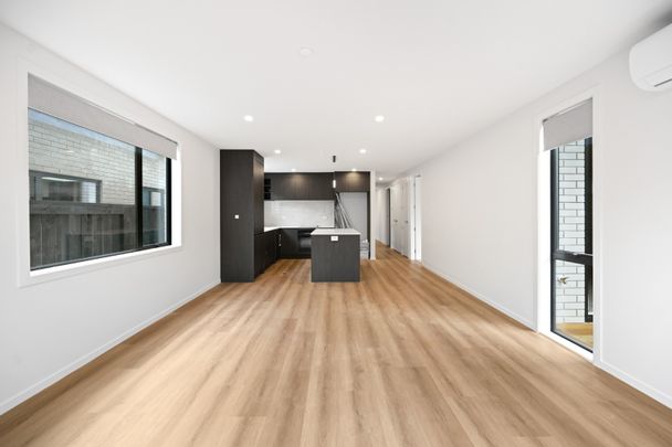 Welcome to your next chapter in refined, contemporary living. - Photo 1