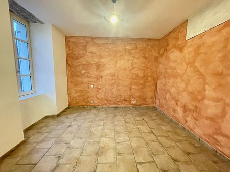Location maison 3 pièces, 100.25m², Château-Gontier-sur-Mayenne - Photo 2