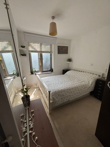 2 Bed Flat, White Horse Road, E1 - Photo 4