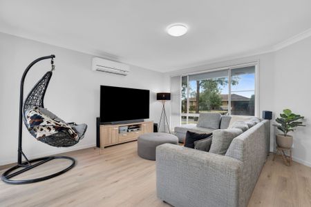 Beautiful Gem in Mount Annan - Photo 2