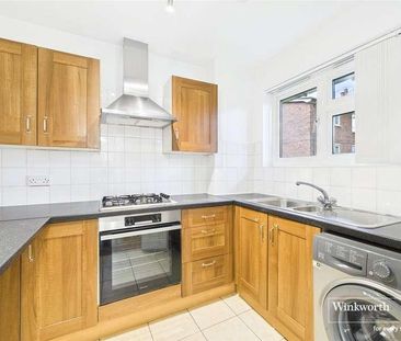 Pipers Green, London, NW9 - Photo 5