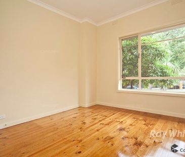 1/12 Warnes Rd , MITCHAM - Photo 5