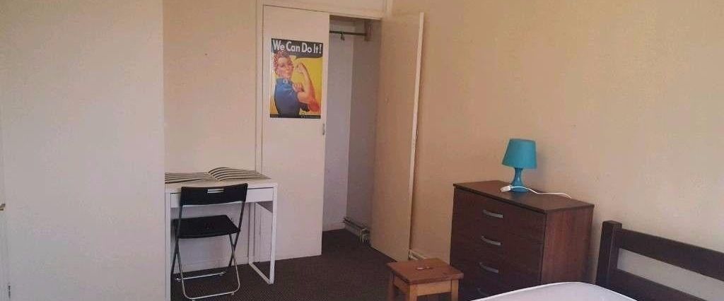 1 Bed Flat, Bethnal Green Road, E2 - Photo 1