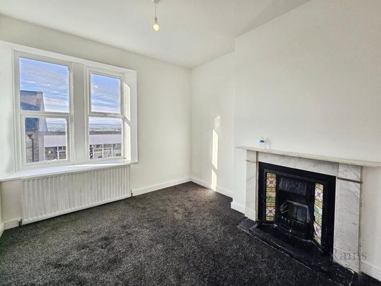 4 bedroom apartment to rent - Photo 1