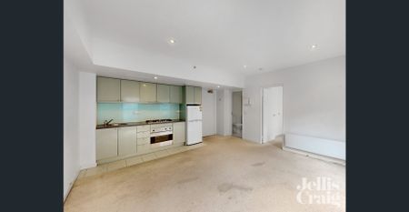 Ideal Location! - Photo 3