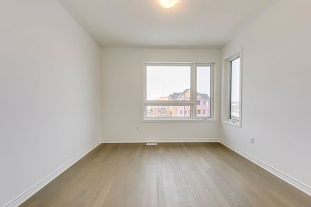 For Lease - 1313 Whitlock Avenue, Milton, Ontario - Photo 4