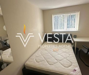 6 bedroom terraced house to rent - Photo 4