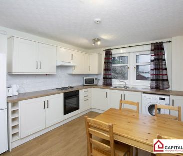 3 bedroom semi-detached house to rent - Photo 6