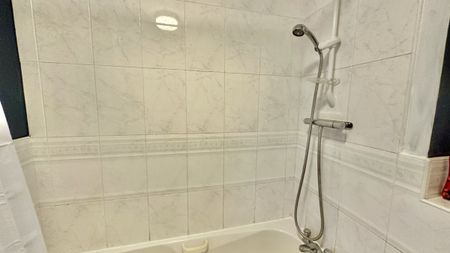 Parkland View, Lundwood, Barnsley, S71 - Photo 3