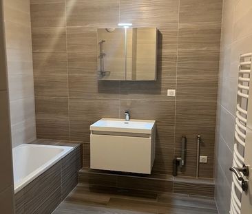 Location Appartement 3 pièces 56m² - Photo 4