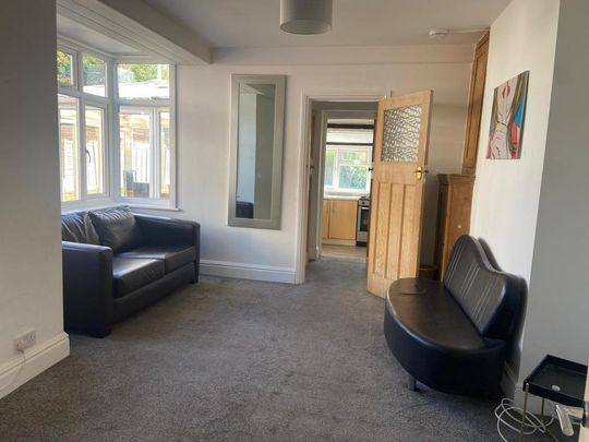 5 bedroom house share to rent - Photo 1