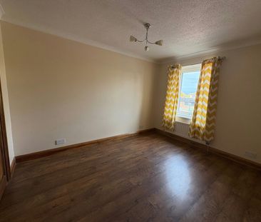 Maisonette to rent on - Photo 3