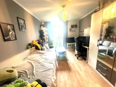 familienfreundliche 4-Zimmer Wohnung im Erdgeschoss - Foto 2