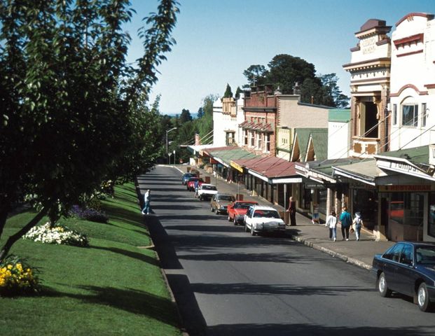 Leura - Photo 1