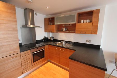 1 bedroom flat to rent - Photo 4