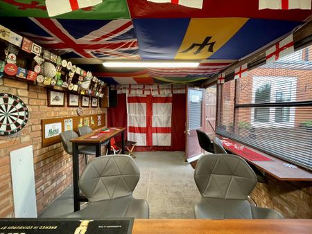 3 bedroom semi-detached house to rent - Photo 5