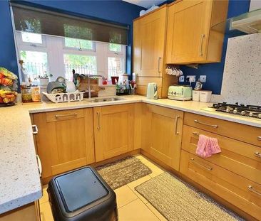 Lavender Road, Woking, Surrey, GU22 - Photo 5