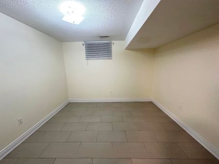 For Lease - 2461 President Boulevard Unit# Bsmt, Mississauga, Ontario - Photo 3