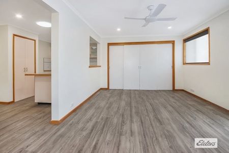 Freshly updated home - Photo 2