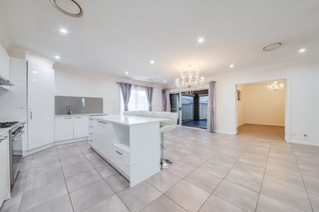 4 Higgins Avenue, Elderslie NSW 2570 - House For Rent | Domain - Photo 3