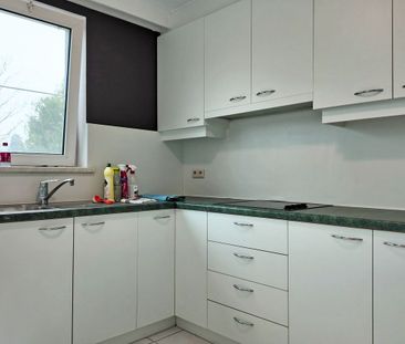 Ruime en lichtrijke duplex op een rustige locatie in Bassevelde! - Photo 5