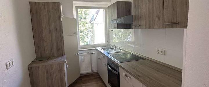 ++Frisch sanierte und helle 3-Raumwohnung mit EBK++ - Foto 1