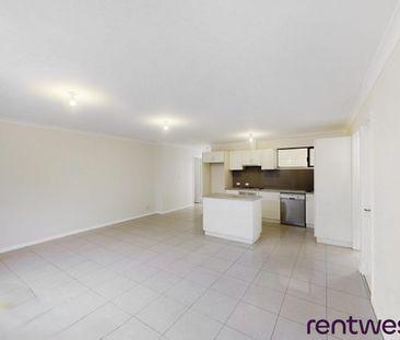 IMMACULATE APARTMENT - Photo 4