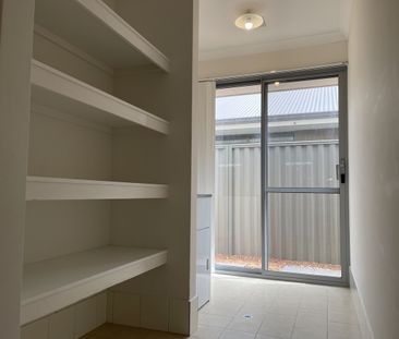 Modern Spacious Home - Photo 6