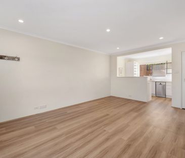 4/8 Nimmitabel Street, Queanbeyan West Australia - Photo 1