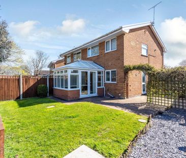 3 bedroom semi-detached house to rent - Photo 2