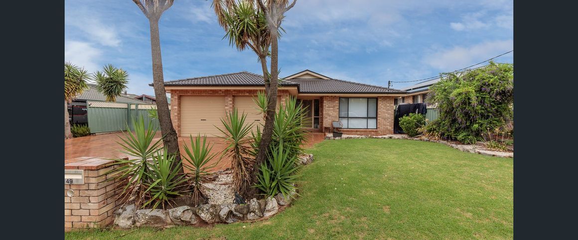 Spacious Family Home - Photo 1