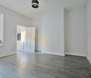 2 bedroom Flat to rent in Ripon Street, Gateshead - Photo 1