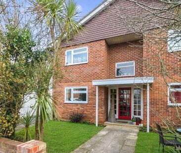 Avondale Avenue, Staines-upon-thames, TW18 - Photo 5