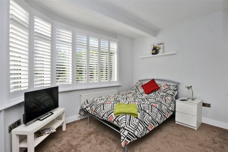 Oriental Road, Woking, Surrey, GU22 7AL - Photo 4