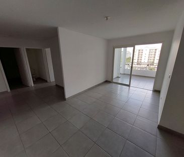 Location appartement 2 pièces, 47.47m², Fort-de-France - Photo 2