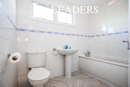 3 bedroom house to rent - Photo 3