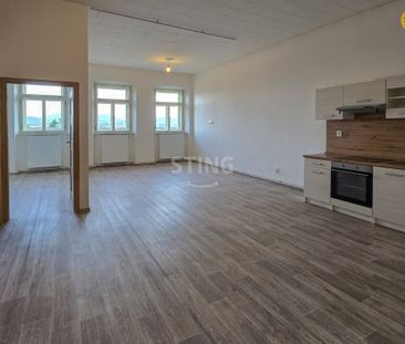 Byt 3+kk k pronájmu, Frýdek-Místek, ulice Zámecké nám. - Fotografie 1