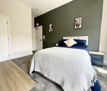 1 bedroom in a house share to rent - Photo 4