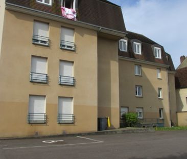 ST FLORENTIN CENTRE VILLE - T3 DE 75M² LUMINEUX DANS RESIDENCE SECURISEE - Photo 2