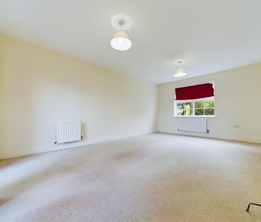 4 bedroom detached house to rent - Photo 1